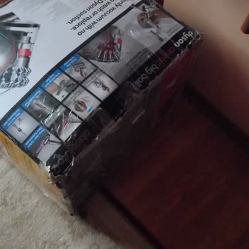 Dyson Süpürge Tamir Sonrası Eksik Parça Ve Hasarlı Kutu Mağduriyeti