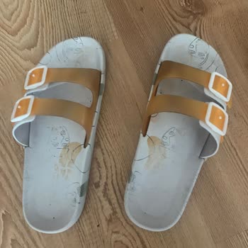 Gezer Terliklerde Hızlı Deformasyon Ve Sağlık Endişesi