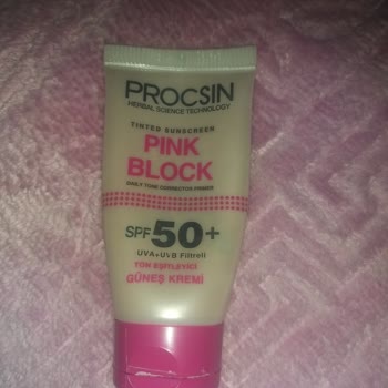 Procsin Güneş Kreminde Kıtır Parçalar Ve Etkisizlik Sorunu