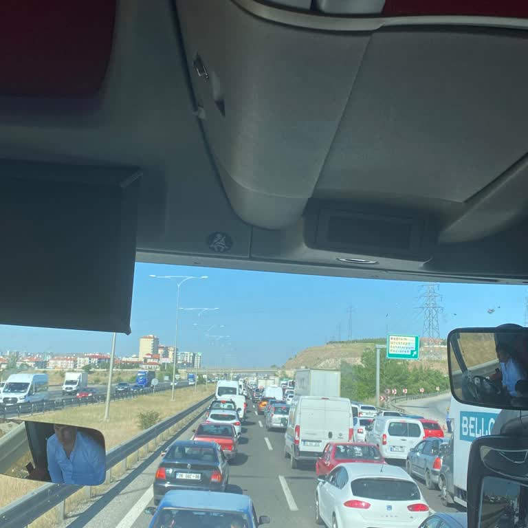 Express Otobüs Gecikmesi Ve Tecrübesiz Şoför Sorunu