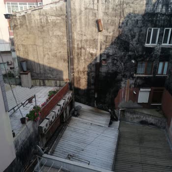 Nar Simit Fırınının Borusu Nedeniyle Yaşanan Güvenlik Ve Yaşam Konforu Sorunları!