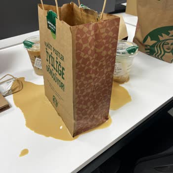 Starbucks Kahve Siparişim Dökülmüş Geldi, Kupon Yetersiz Kaldı