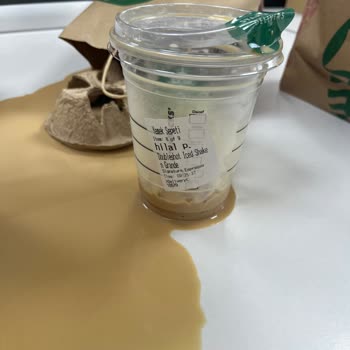 Starbucks Kahve Siparişim Dökülmüş Geldi, Kupon Yetersiz Kaldı