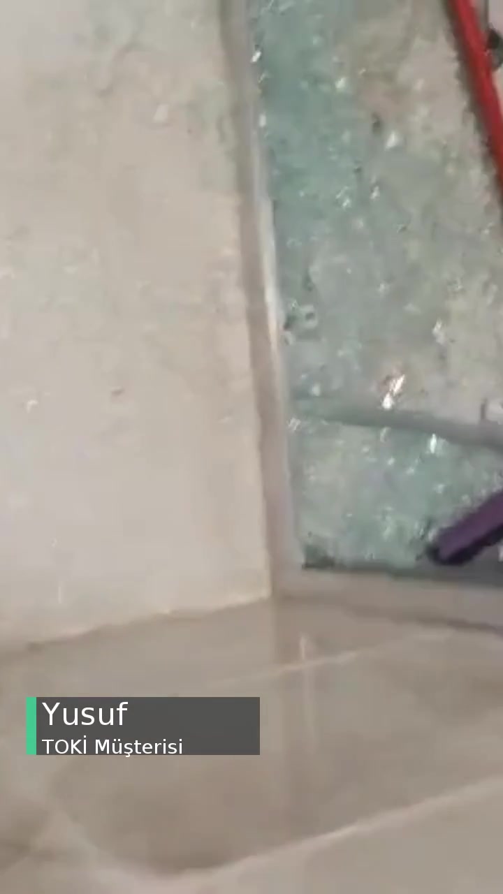 Kilis Deveciler TOKİ Duşa Kabin Patladı! videonun kapak resmi