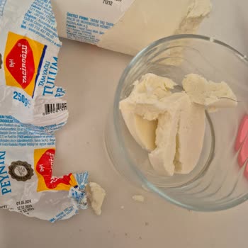 Migros'tan Alınan Peynirde Yabancı Madde Şoku: Kalite Kontrol Zafiyeti