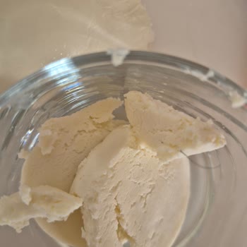 Migros'tan Alınan Peynirde Yabancı Madde Şoku: Kalite Kontrol Zafiyeti