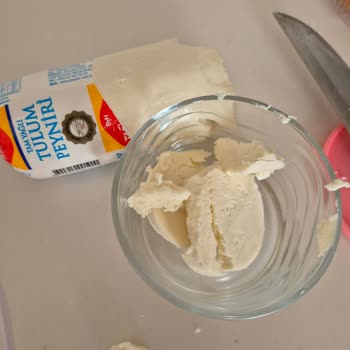 Migros'tan Alınan Peynirde Yabancı Madde Şoku: Kalite Kontrol Zafiyeti