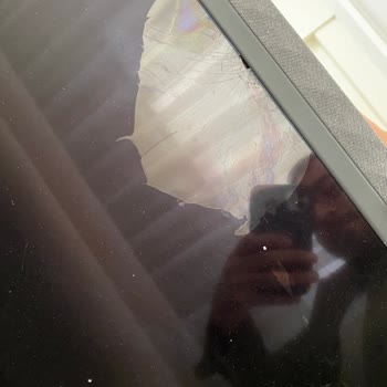 Servis Sonrası Televizyonumun Ekranı Kırık Ve Görüntü Kalitesi Kötü