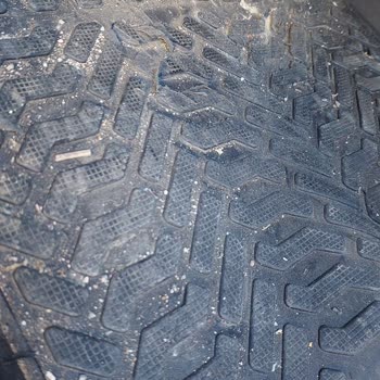 Pazarama'dan Satın Aldığım Araç İçi Paspas Hem Kalitesiz Hem De Satış Sonrası Destek Yetersiz
