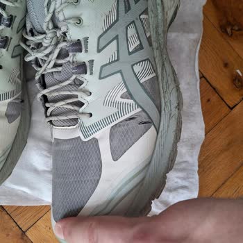 My Asics Gel-Terrain Sneakers Ripped in Months Despite Light Daily Use