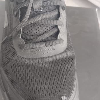 I Noticed Stitching Defect on My Skechers Skech-Air Ventura-Cataclysm After 1 Month