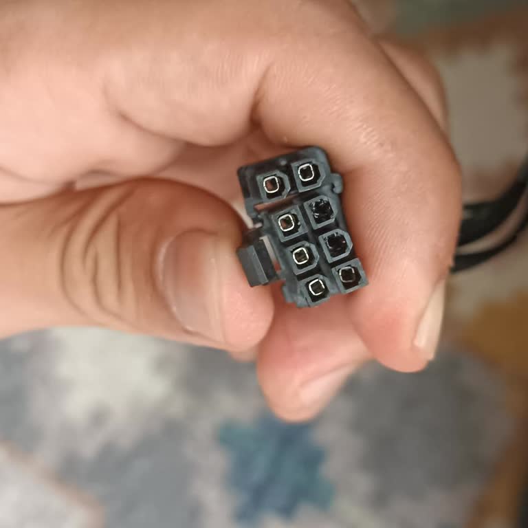 Bilgisayar Kasasında Kırmızı Işık Ve Güç Kablosunda Yanma Sorunu, Destek Alınamıyor