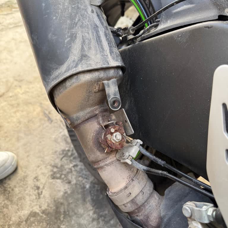 Kawasaki Zx-6r Egzoz Vanası Arızası ve Servis Gecikmesi