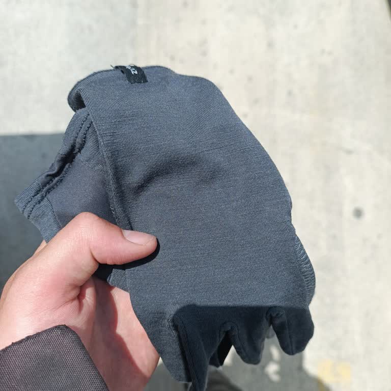 Decathlon Yanlışlıkla Sepete Düşen Eldiven Yüzünden Zorla Satış Ve Haksız Muamele!