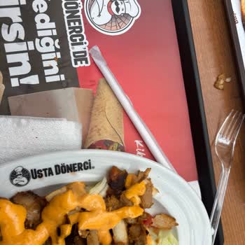 Usta Dönerci Taze Olmayan Ve Kokulu Tavuk Nedeniyle Sağlık Endişesi!