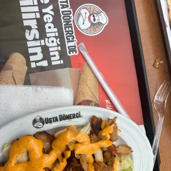 Usta Dönerci Taze Olmayan Ve Kokulu Tavuk Nedeniyle Sağlık Endişesi!