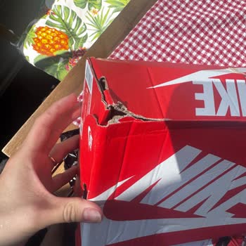 Siparişim Hasarlı Ve Deforme Geldi, Müşteri Hizmetleri Yetersiz Kaldı