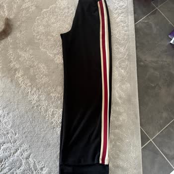 Kusurlu Pantolon Ve Yetersiz Müşteri Hizmeti