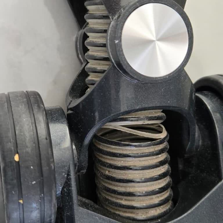 5 Aylık Süpürgenin Hortumu Yırtıldı, Garanti Kapsamı Dışında Bırakıldı