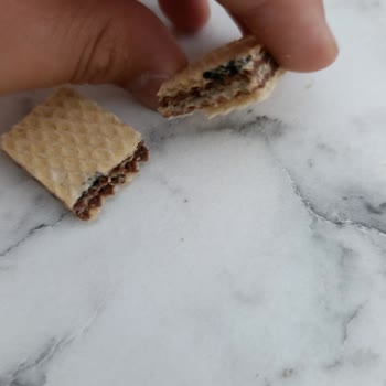 Gofretin İçinden Çıkan Yabancı Maddeyle Yaşadığım Hijyen Şoku