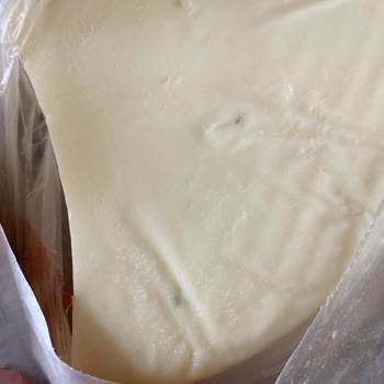 BİM Sultanbeyli Şubesinde Tarihi Geçmiş Ve Yırtık Ambalajlı Ürün Sorunu