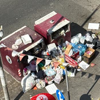 Soğanlık Merkezde Çöpler Alınmıyor, Kötü Koku Yayılıyor