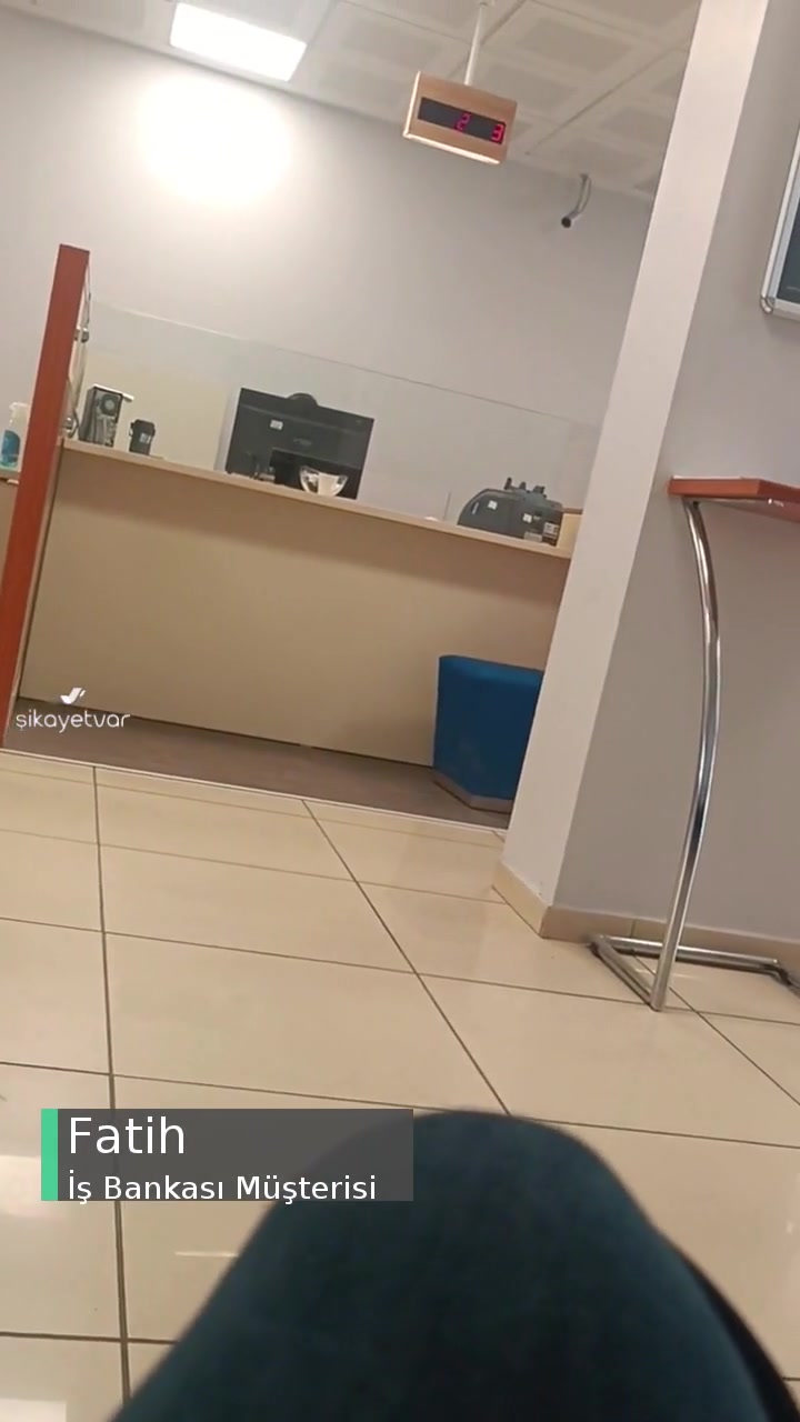 İş Bankası'nda Sıra İlerlemiyor videonun kapak resmi