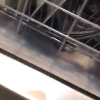 Ayıplı Ürün Yerine Parça Değişimine Zorlandım, Servis Yardımcı Olmuyor