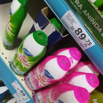 Açıkta Bırakılan Çamaşır Suyu Nedeniyle Kıyafetim Zarar Gördü, Personel İlgisizdi