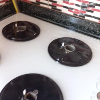 İlk Kullanımda Su Sızdıran Ve Başlığı Eriyen Ürün Mağduriyeti