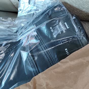 Kot Siparişim Yağlı Ve Zarar Görmüş Şekilde Teslim Edildi, Mağdur Edildim