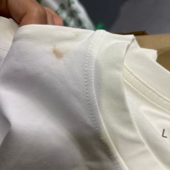 Lekeli Ürün Ve İlgisiz Mağaza Personeli Nedeniyle Yaşadığım Mağduriyet