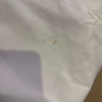 Lekeli Ürün Ve İlgisiz Mağaza Personeli Nedeniyle Yaşadığım Mağduriyet