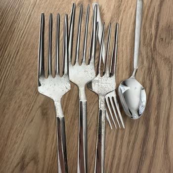 Korkmaz Kullanılmadan Paslanan Çatal Bıçak Seti Hayal Kırıklığı