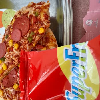 Donmuş Pizza İçinden Kurt Çıkması Çocuğumu Travmatize Etti
