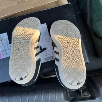 Adidas Ayakkabım 2.5 Ayda Yırtıldı Değişim Talebim Reddedildi