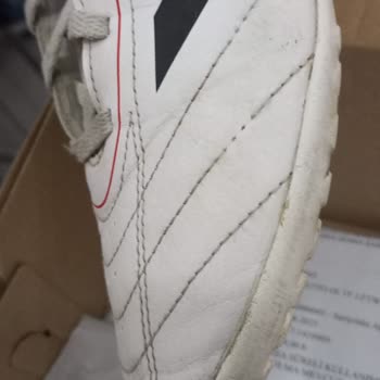 Adidas Halı Saha Ayakkabısı Kısa Sürede Deforme Oldu, İade Talebim Reddedildi