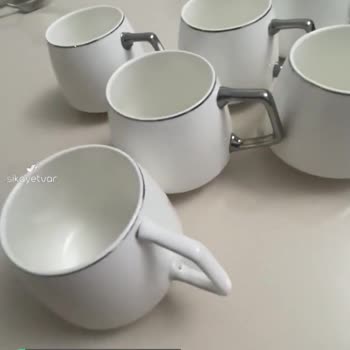 Karaca Fincan Takımı Dokunmayla Boyanın Silinmesi