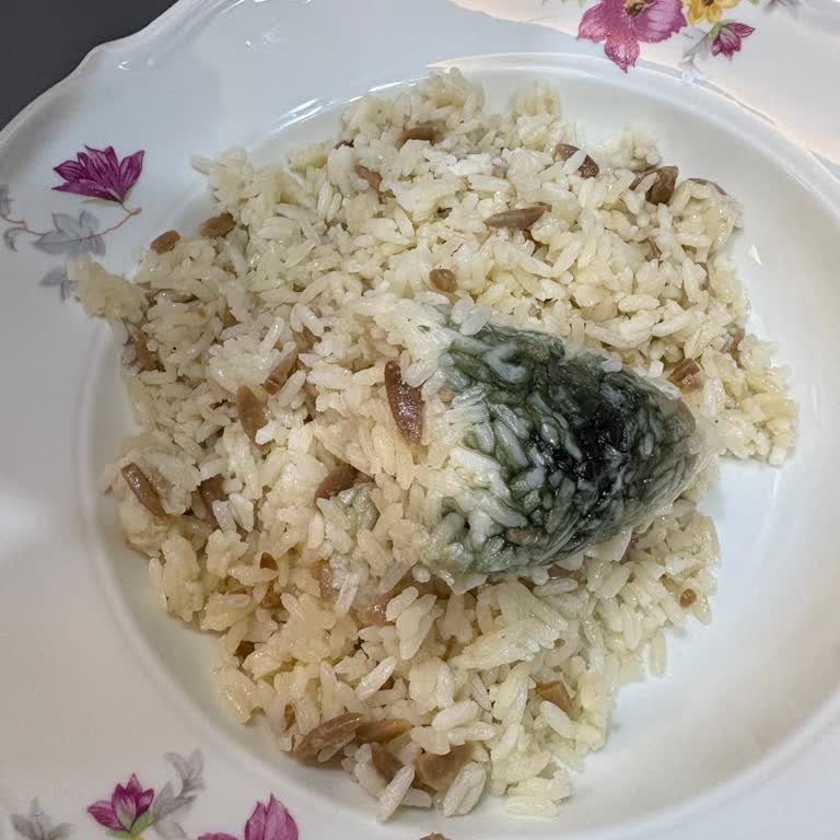 Taze Alınan Hazır Pilav Küflü Çıktı