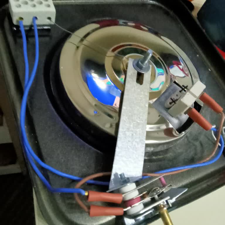 Starcom Elektrikli Ocak Fişi Takınca Termik Attırıyor