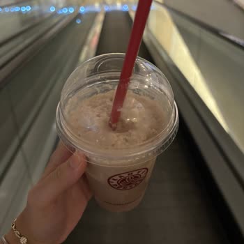 Yanlış Hazırlanan Milkshake Ve Kaba Personel Deneyimi