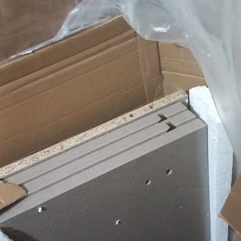 Kilim Mobilya 20 Gündür Kırık Dolap Kapağı Bekliyorum, İletişim Yok, Çözüm Sunulmuyor