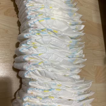 Bebek Bezinde Kristal Benzeri Madde Ve Pişik Sorunu