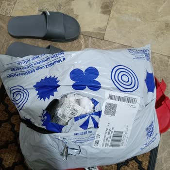 Eksik Ve Hasarlı Ürünler Kapı Önüne Bırakıldı, Teslimat Bildirimi Geç Geldi