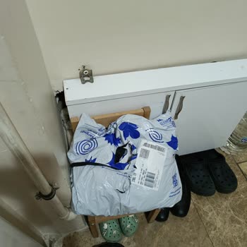 Eksik Ve Hasarlı Ürünler Kapı Önüne Bırakıldı, Teslimat Bildirimi Geç Geldi