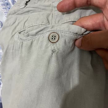 Mudo'dan Aldığım Keten Pantolon İlk Yıkamada Yırtıldı, Diğer Rengi Giymeye Korkuyorum