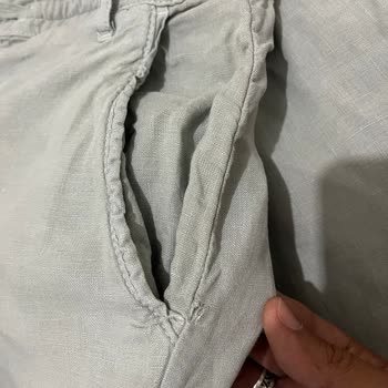 Mudo'dan Aldığım Keten Pantolon İlk Yıkamada Yırtıldı, Diğer Rengi Giymeye Korkuyorum