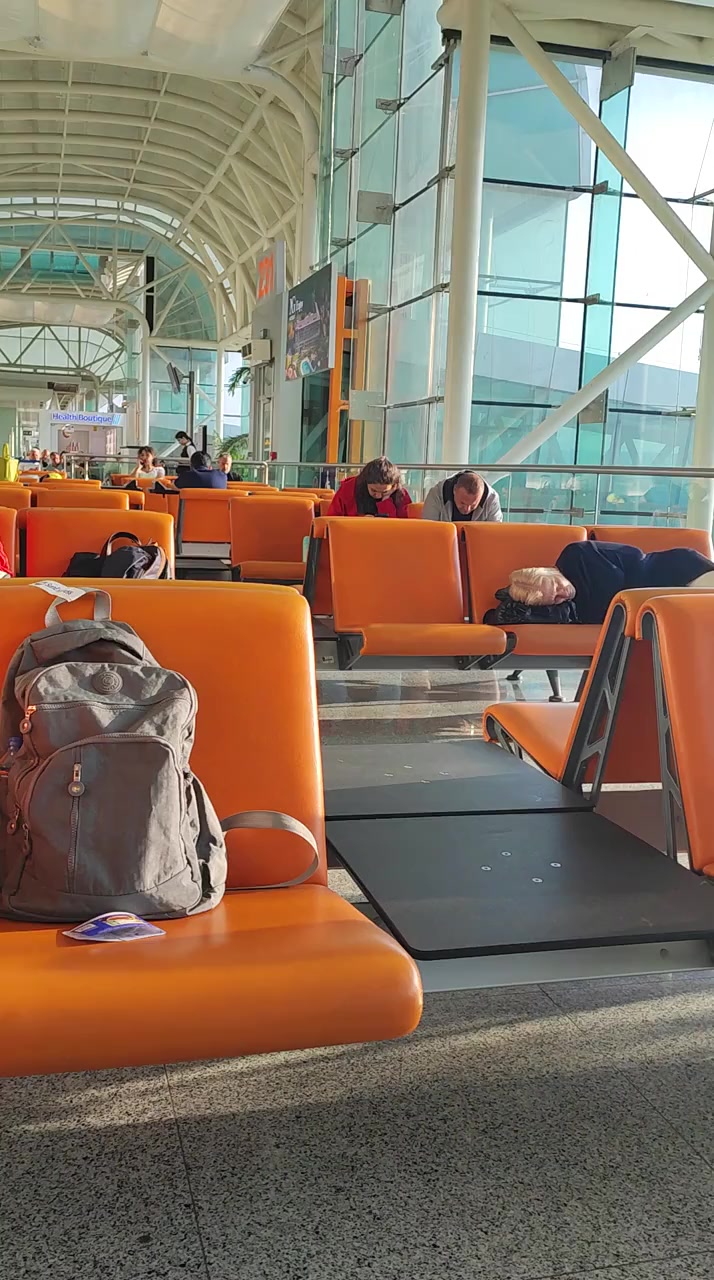 I Waited 5 Hours as SunExpress Delayed My Flight Multiple Times Without Explanation video cover