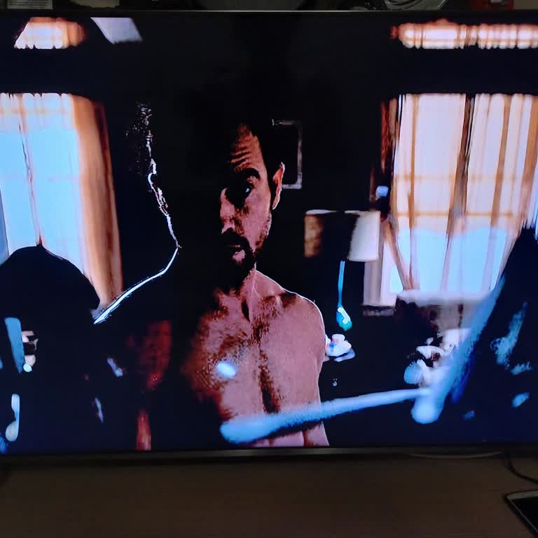 Samsung QLED TV'de Sürekli Karanlık Ekran Sorunu İzleme Keyfini Mahvetti