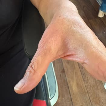 Metro Turizm'de Kırık Masa Ve Kaba Personel Mağduriyeti